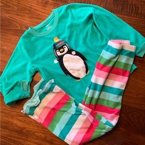 Carters 🐧 Pajama Set